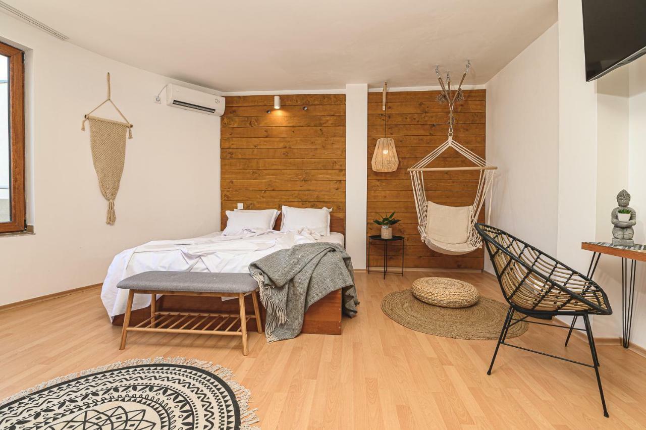 The Monkee Studios Sveti Vlas Bagian luar foto