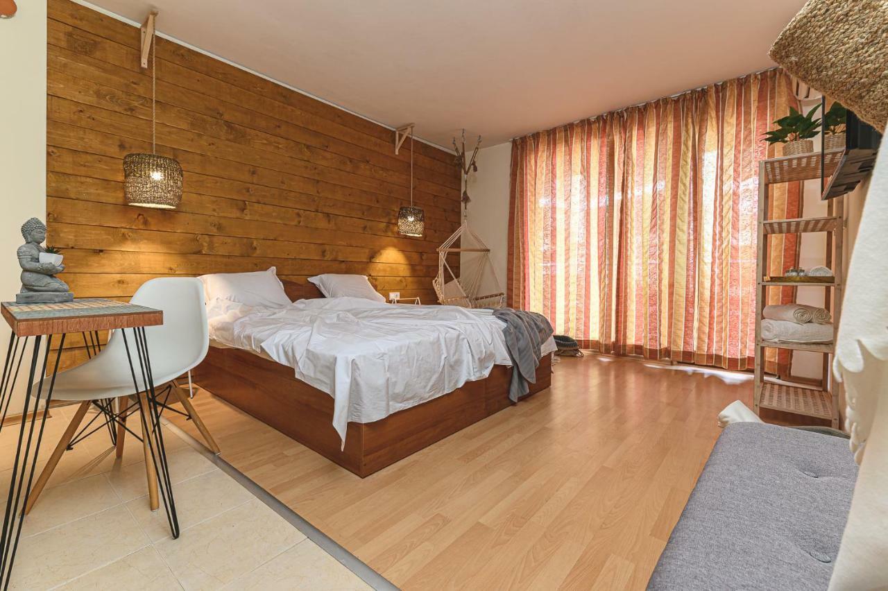 The Monkee Studios Sveti Vlas Bagian luar foto